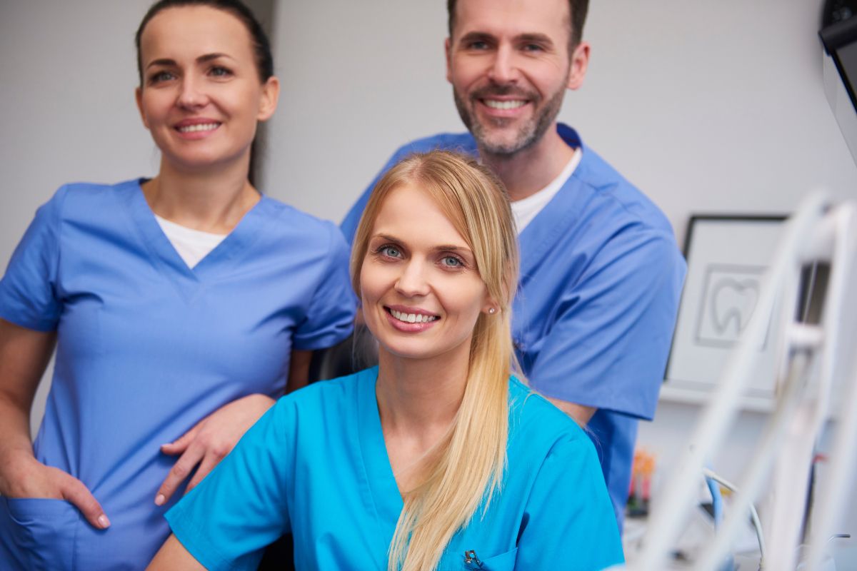 What is a Dental Hygienist